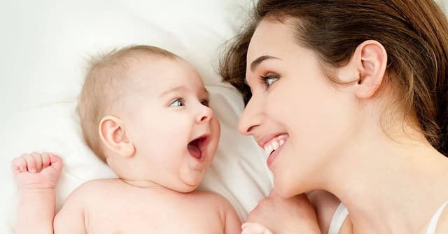 Bebeğinizi mutlu etmenin yolları image
