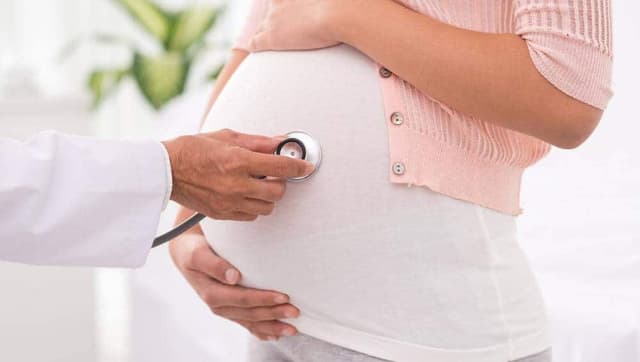 Anne Karnında Bebeğin Ters Durması: Nedenleri, Belirtileri ve Ne Yapılmalı? image