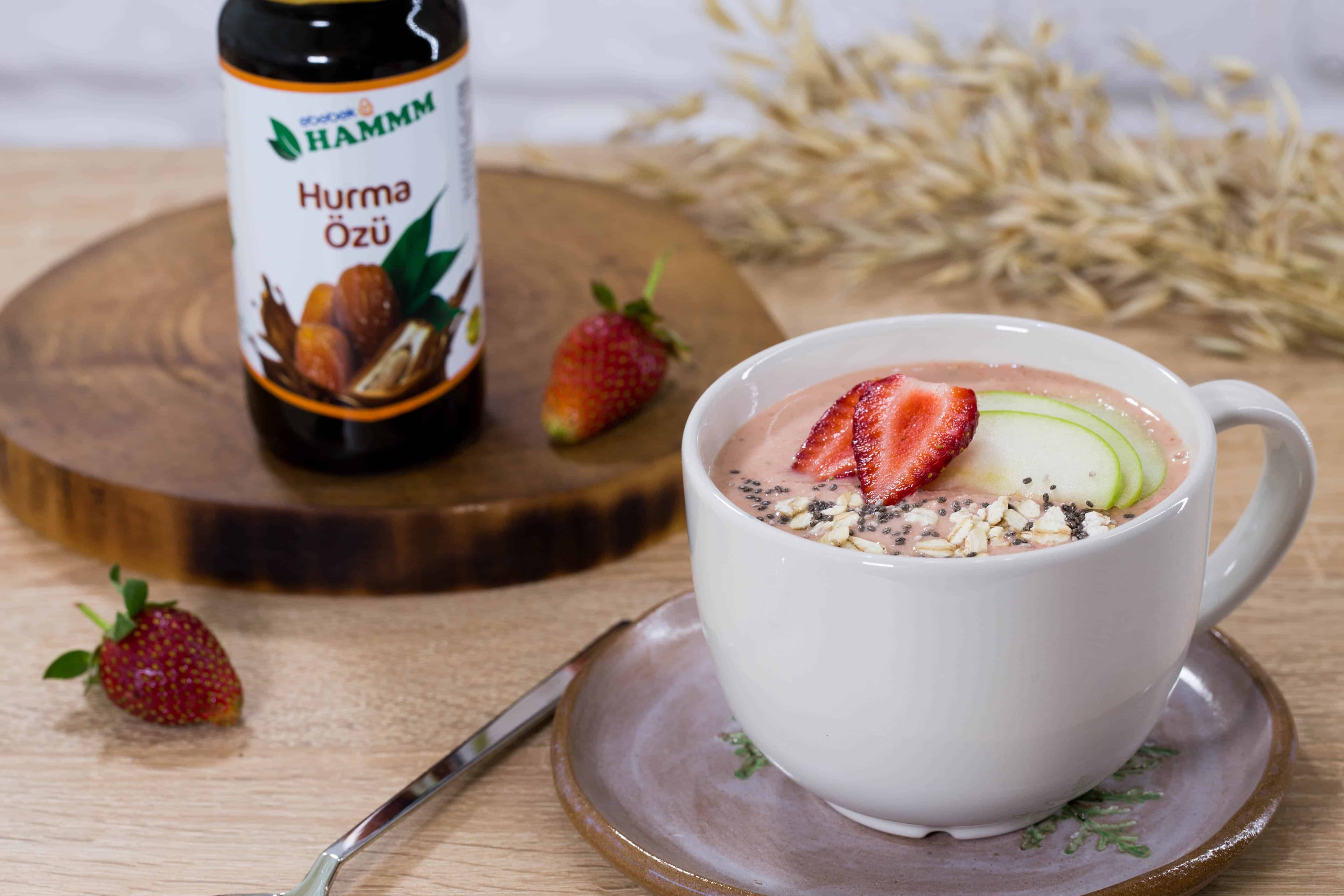 Meyveli Smoothie Bowl Tarifi! kapak resmi