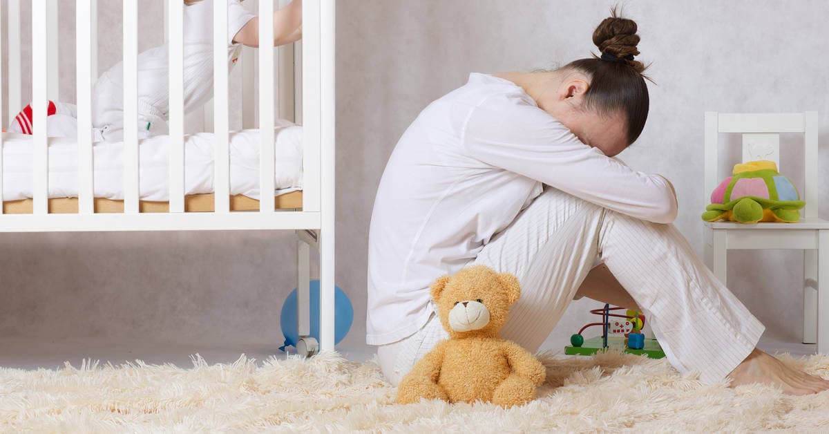 Doğum Sonrası Depresyonu Nasıl Atlatılır? kapak resmi