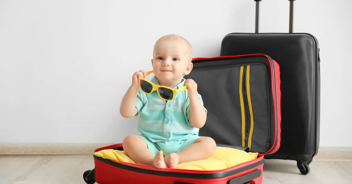 Bebekler İçin Pasaport Nasıl Alınır? kapak resmi