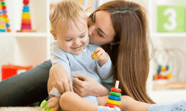 Bebeğime Alkışı Nasıl Öğretebilirim? image