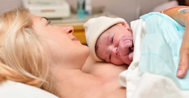 Epiduralli Normal Doğum Nasıl Olur? image