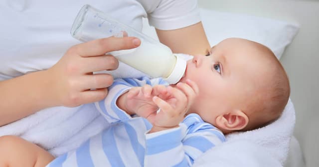 Biberon Nasıl Seçilmelidir? Dikkat Edilmesi Gerekenler! image