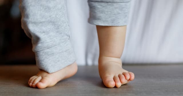 BabyWalk Doğal Yürüyüşü Destekleyen Bebek Ayakkabısı image
