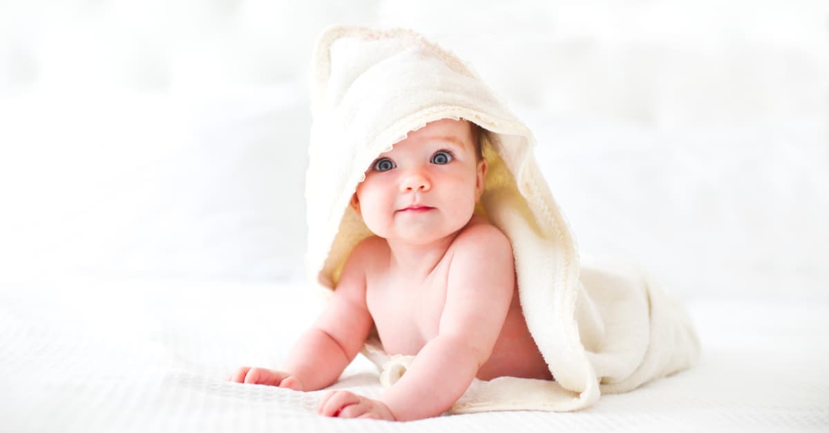 Uni Baby ile Bebeğinizin Cildine Özel İlgi kapak resmi