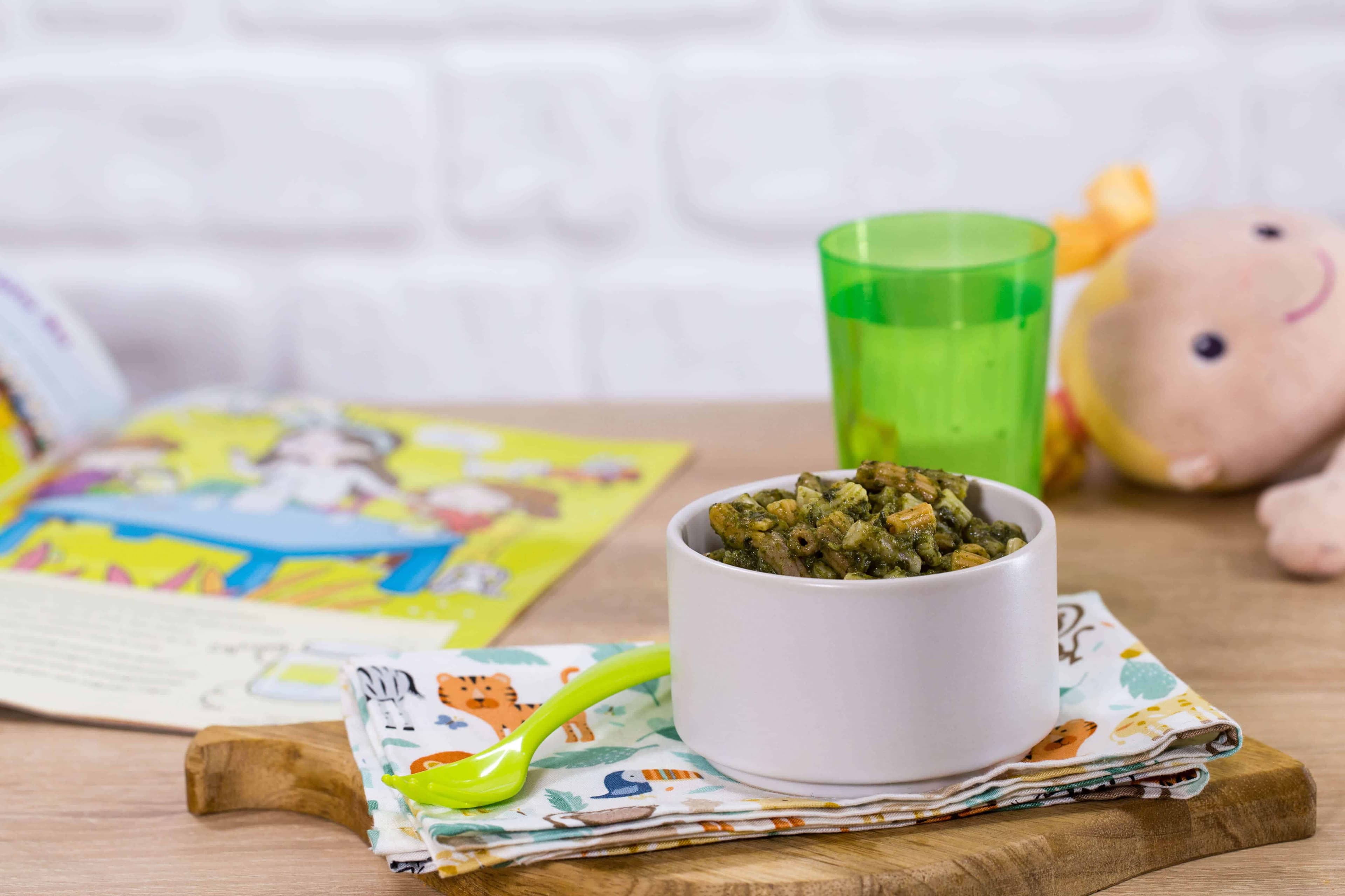 Yeşil Soslu Makarna Tarifi kapak resmi