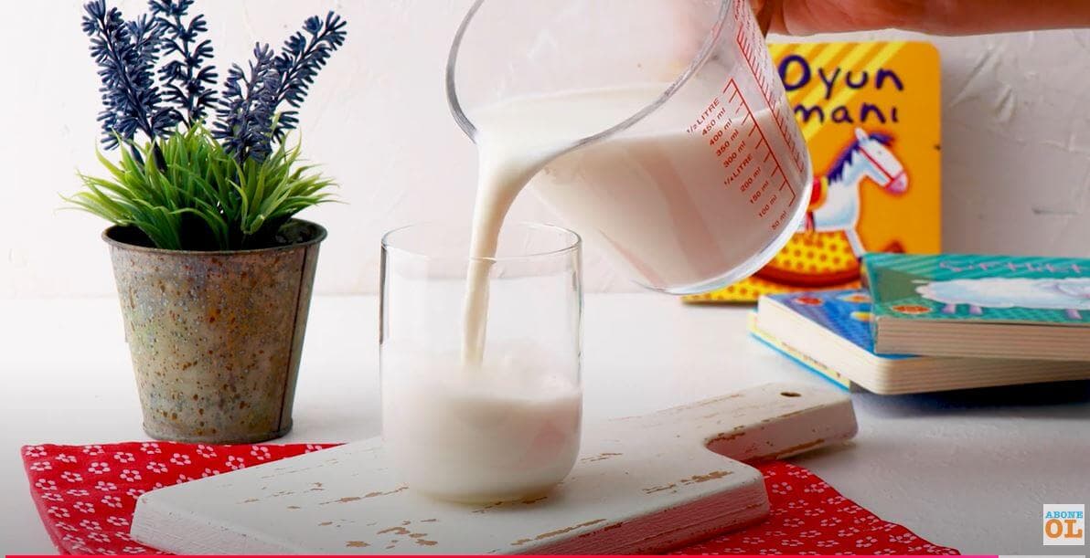 Badem Sütü Nasıl Yapılır? kapak resmi
