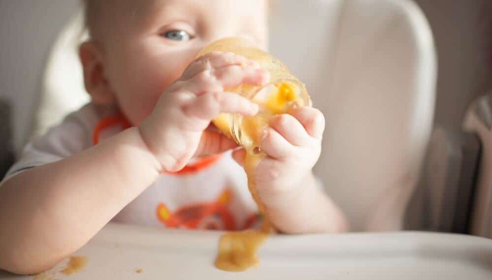 0-6-Ay-Bebek-Beslenmesi-1000x570