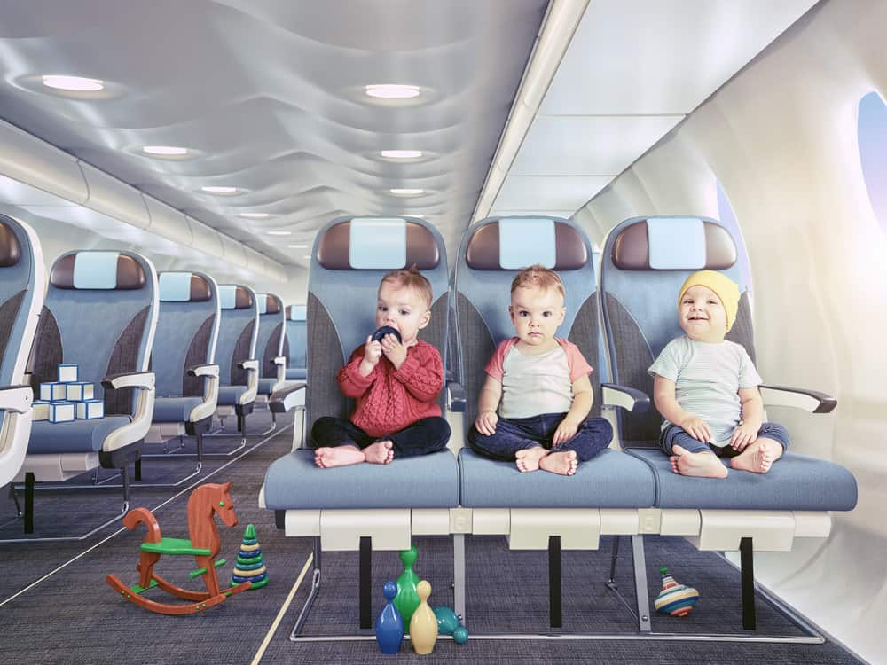 Bebek İle Uçak Yolculuğu Yaparken Bilmeniz Gereken 5 Altın Kural!