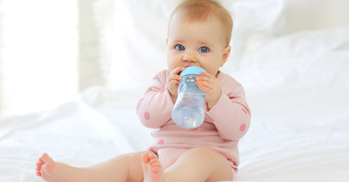 The Importance of Drinking Water in Babies 2 baby-water-drinking-importance