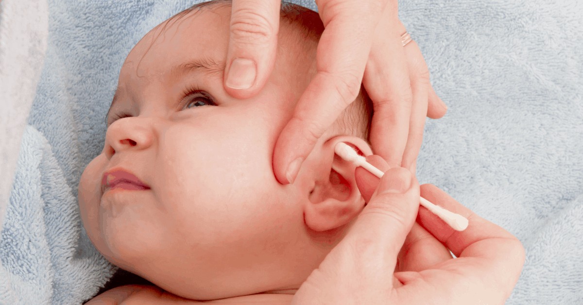 Bebeklerde Kulak Ağrısı Neden Olur? Nasıl Tedavi Edilir?