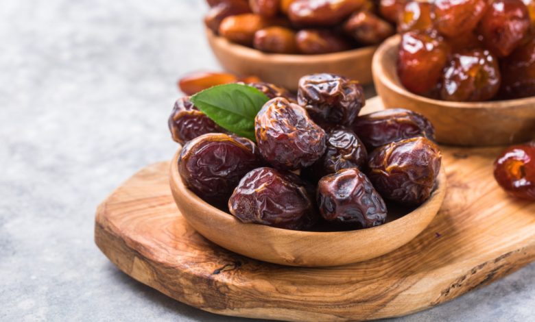 hamilelikte-hurma-yemek-gebelikte-hurma-yemenin-faydalari
